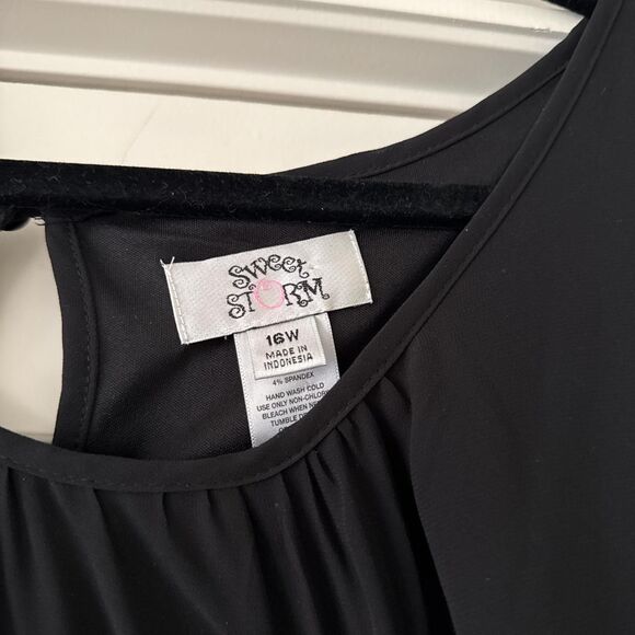 Sweet-storm Women's Black Casual-dresses - Picture 3 of 4